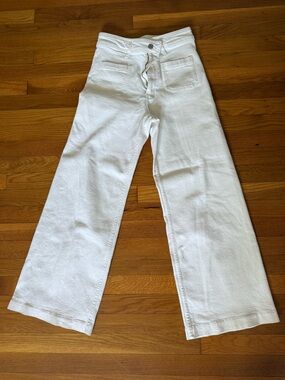 Zara White Jeans with Subtle Stitching